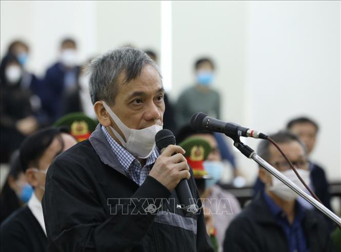 Nguyên Phó Tổng Giám đốc BIDV Trần Lục Lang cho biết đã từng bị ông Trần Bắc Hà dọa cách chức khi có ý đề xuất phải bổ sung tài sản đảm bảo khi cho công ty 