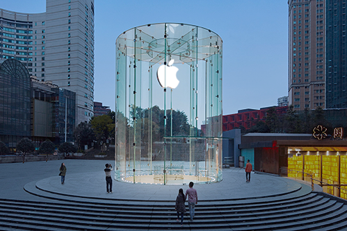 Bên ngoài một Apple Store tại Trung Quốc. Ảnh: AppAdvice.