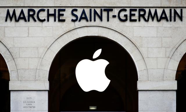   Tòa án EU hủy án phạt trốn thuế đối với Apple.  