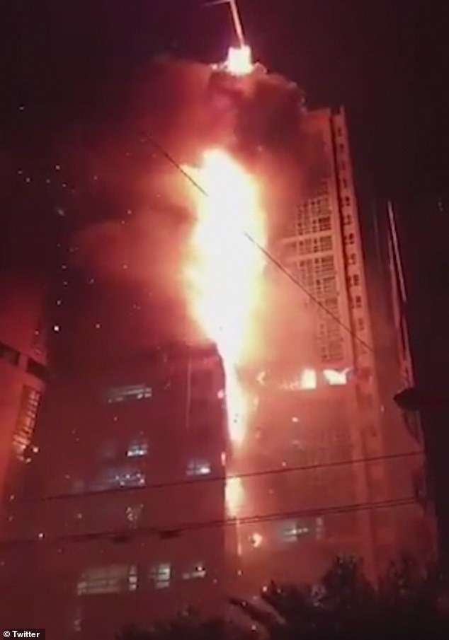 Cháy lớn tại tòa nhà 33 tầng ở Hàn Quốc