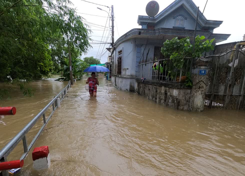 Ngập lụt tại Thừa Thiên Huế. Ảnh: Zing