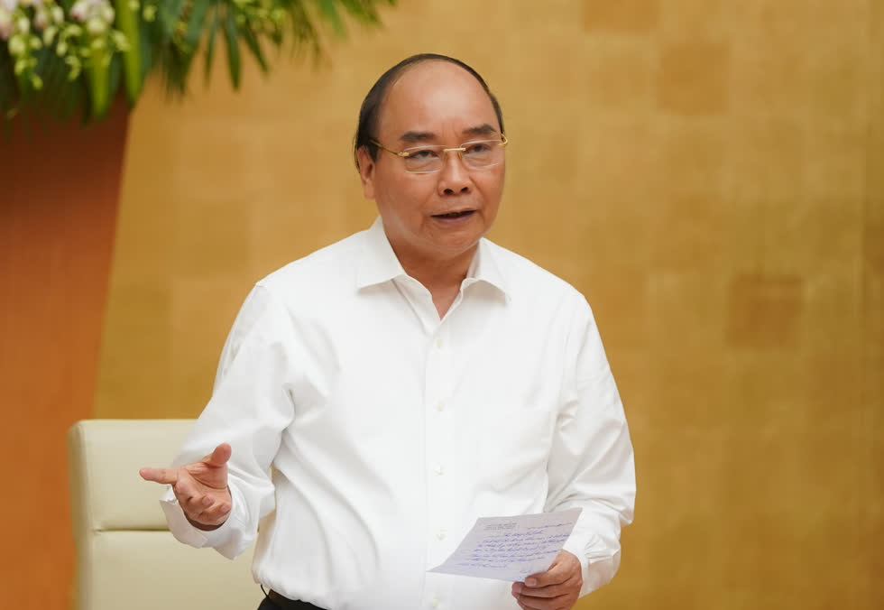Thủ tướng Nguyễn Xuân Phúc cho rằng tình hình kinh tế năm 2021 vẫn còn khó khăn nhưng Việt Nam cần đẩy nhanh phục hồi. Ảnh: VGP
