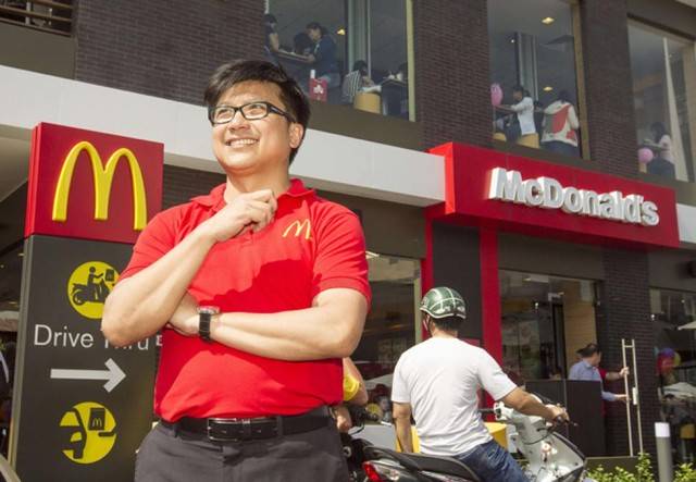Năm 2014, ông Nguyễn Bảo Hoàng đã thành công khi đưa chuỗi thức ăn nhanh nổi tiếng McDonald's về Việt Nam