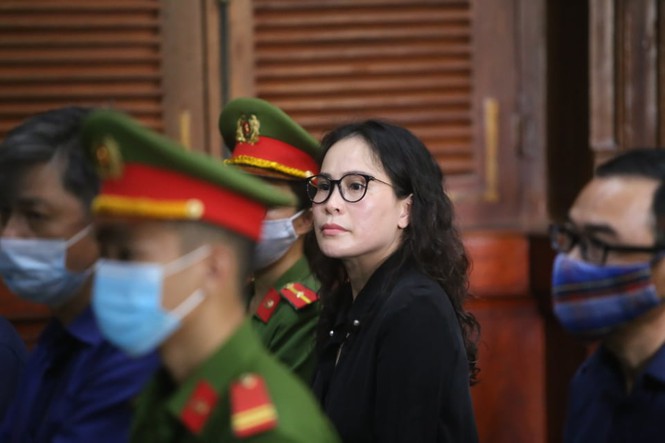 Bị cáo Nguyễn Thị Thanh Thúy tại tòa. 