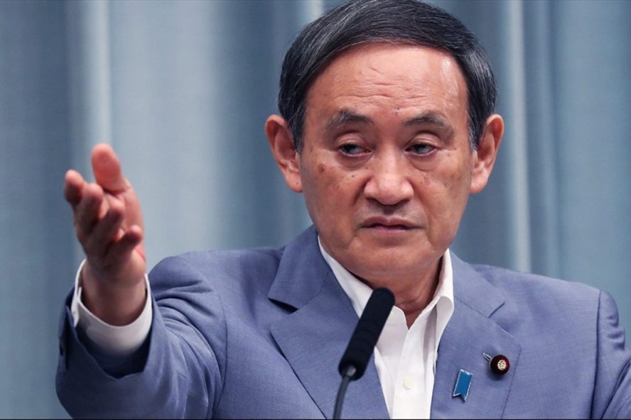 Chánh văn phòng Nội các Nhật Suga cầm chắc khả năng trở thành thủ tướng. Ảnh: AFP