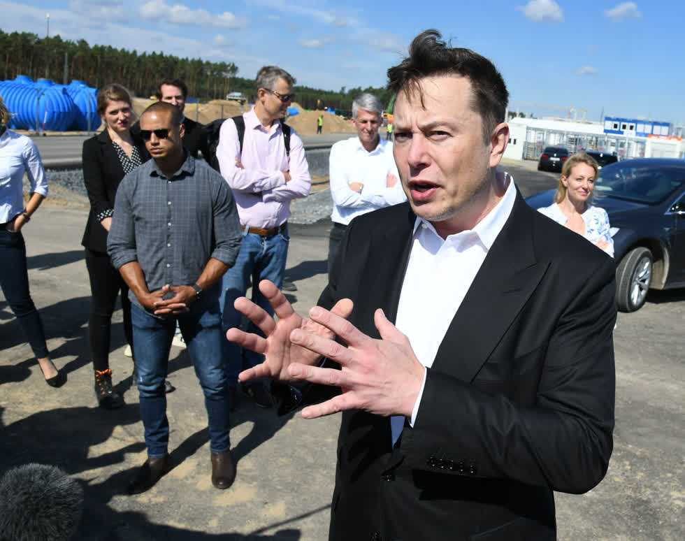 Tỉ phú Elon Musk - CEO Tesla. Ảnh: DPA.