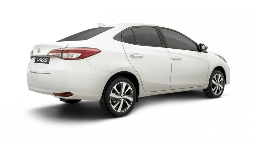   Thiết kế sườn xe và đuôi xe của Toyota Vios 2020 không có nhiều thay đổi.  
