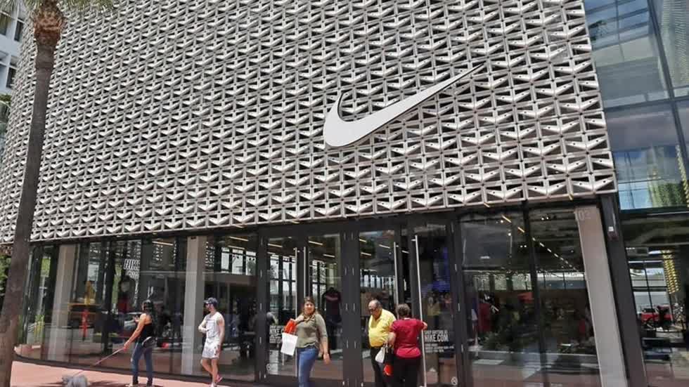 Nike chứng kiến mức thâm hụt nặng nề do đại dịch COVID-19, với doanh thu giảm 38% trong quý II/2020.