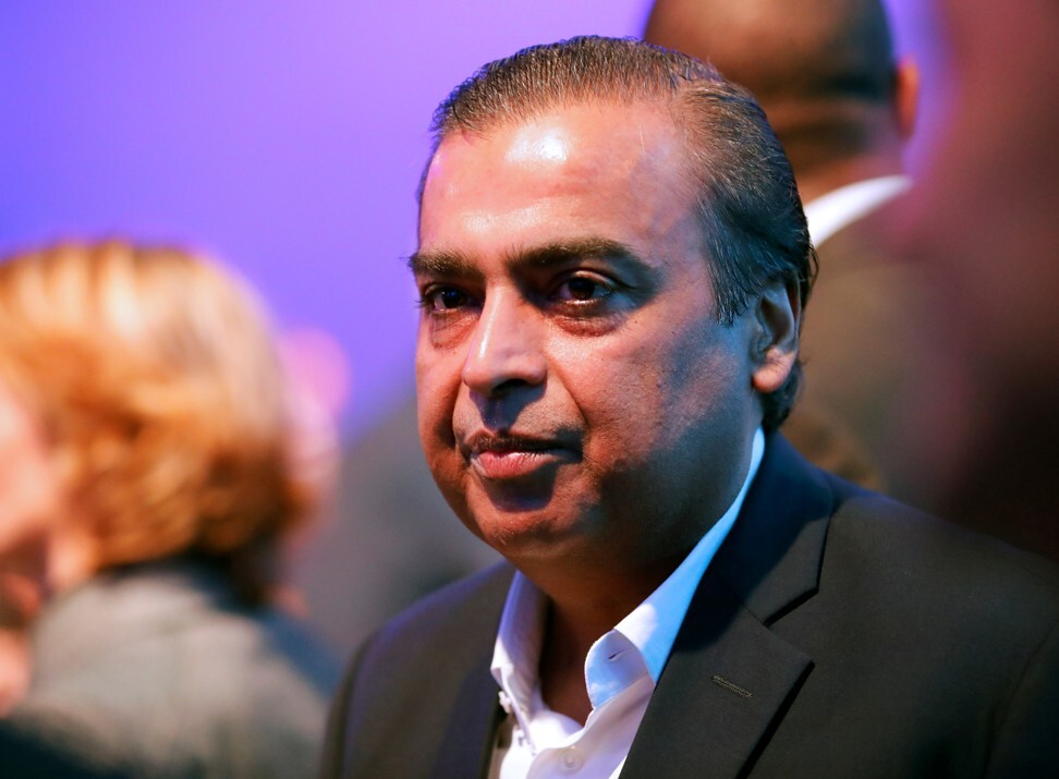  Mukesh Ambani, chủ tịch và giám đốc điều hành của Reliance Industries, tham dự cuộc họp Diễn đàn kinh tế thế giới (WEF) tại Davos, Thụy Sĩ vào ngày 23/1/2018. Ảnh: Reuters.  
