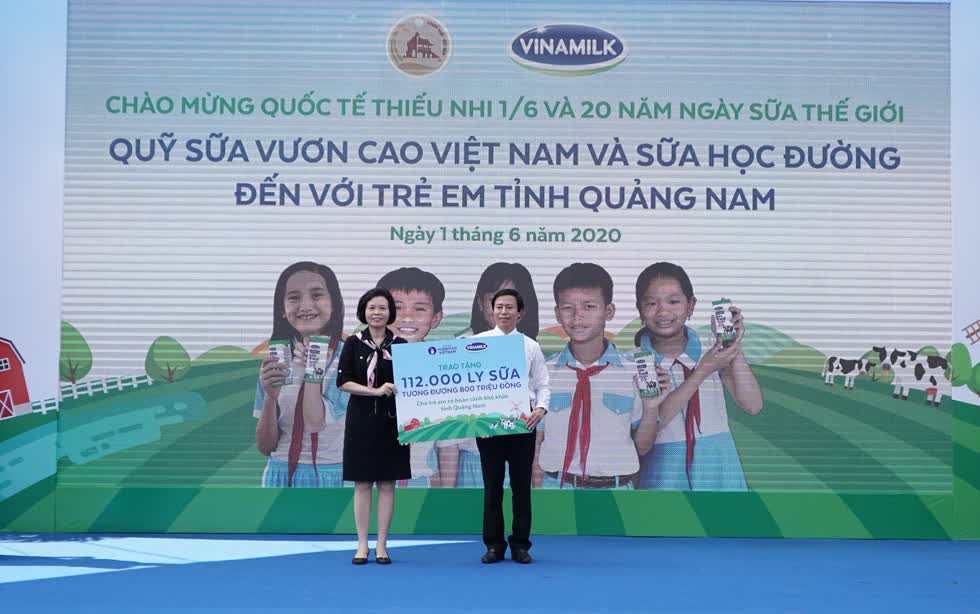  Quỹ sữa Vươn cao Việt Nam được tổ chức tại Quảng Nam vào ngày Quốc tế thiếu nhi, mang niềm vui đến với trẻ em 6 huyện miền núi của tỉnh.