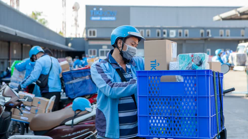 Công ty thương mại điện tử Việt Nam Tiki đã huy động được 130 triệu USD trong quý II, do nhu cầu đối với các mặt hàng như khẩu trang và nước rửa tay tăng do đại dịch. Ảnh: Nikkei.