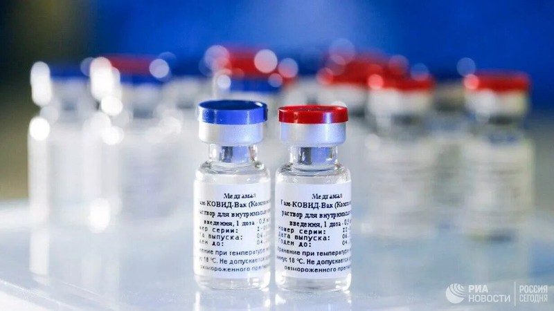  Hai liều vaccine ngừa COVID-19 xuất khẩu của Nga có giá lên đến 10 USD. Ảnh: rianovosti