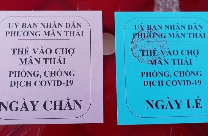 Thẻ đi chợ được phát cho người dân Đà Nẵng. Ảnh: Vietnamnet.
