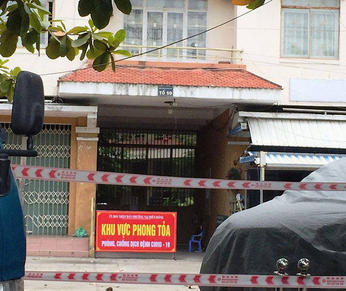   Phong tỏa 2 chung cư tại phường Nại Hiên Đông, quận Sơn Trà. Ảnh: Báo Nhân dân  