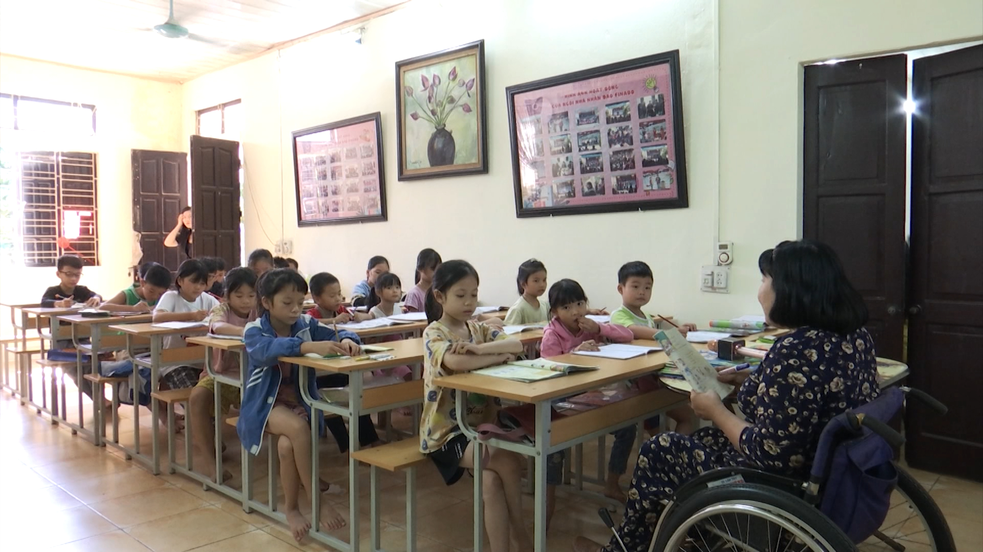   Một tiết học tiếng anh của cô giáo Vũ Thị Thu Hà  