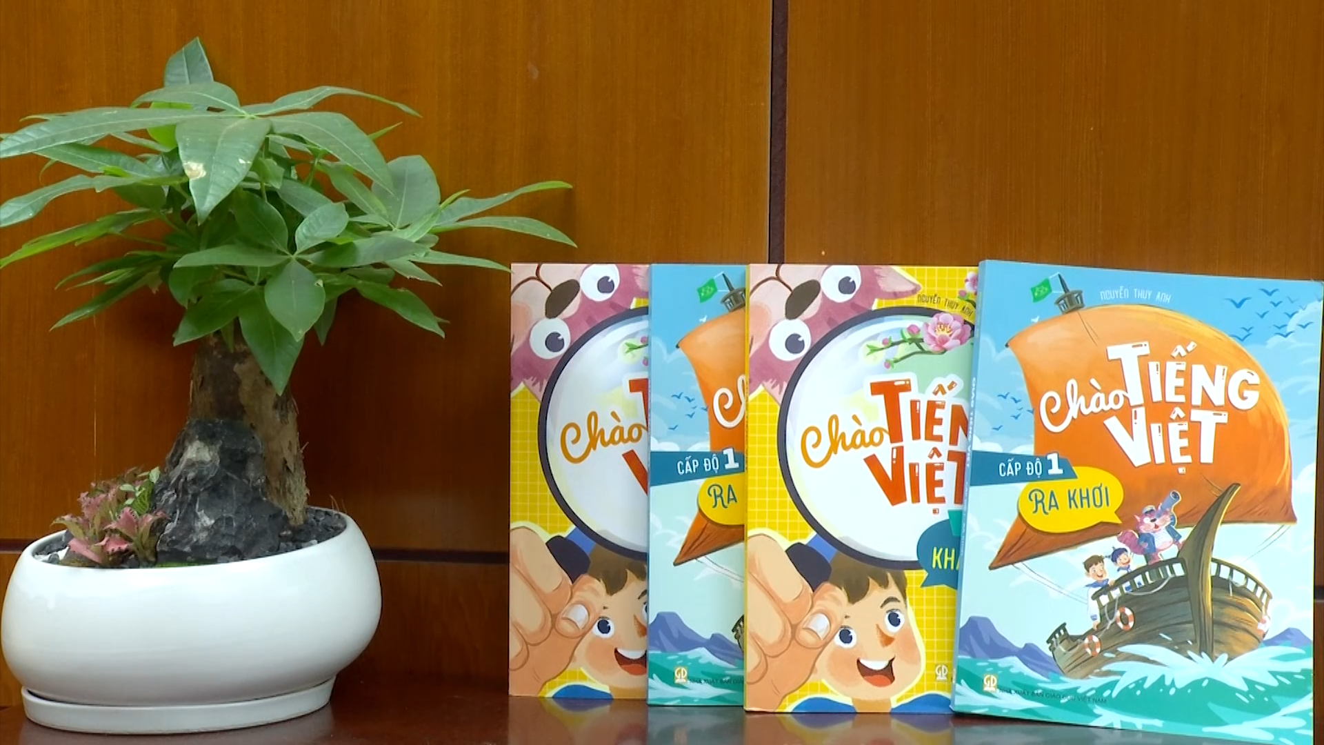 “Chào tiếng Việt” – bộ sách 3 trong 1 đầy tâm huyết của Tiến sĩ Nguyễn Thụy Anh 