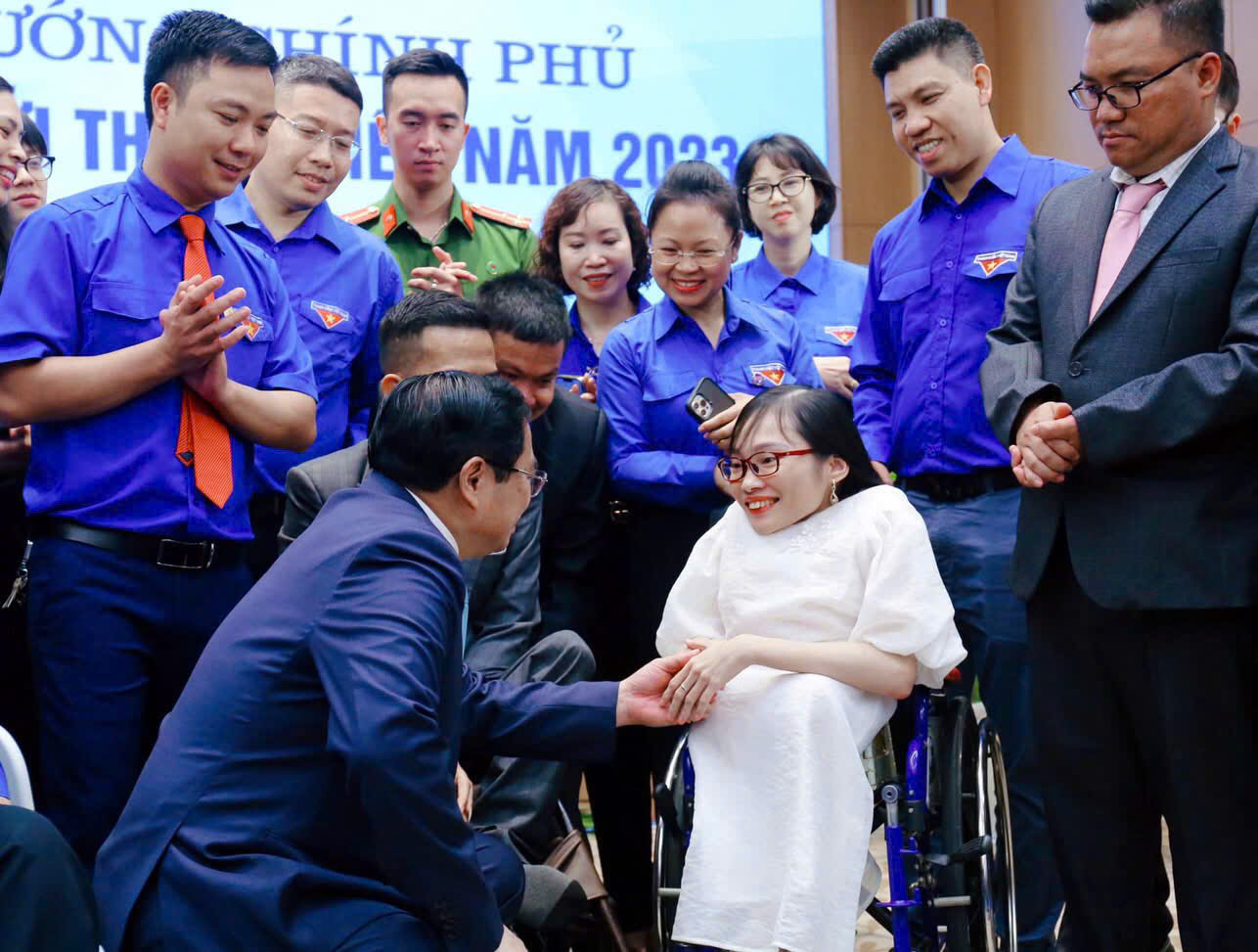 Ngọc Tâm Thủy Tinh vinh dự được tham dự một sự kiện 