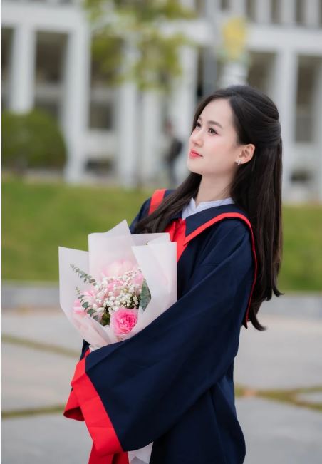 Nguyễn Lê Hiền Mai – Thủ khoa khối A00 điểm tuyệt đối