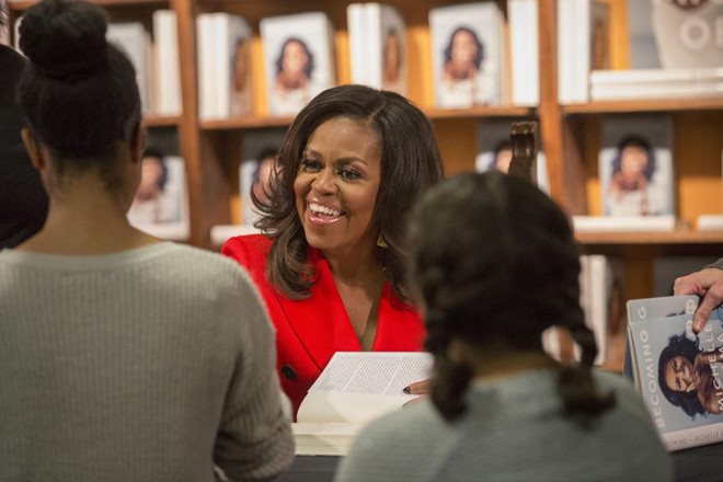  Michelle Obama: Chúng ta là ai, chúng ta muốn trở thành ai?