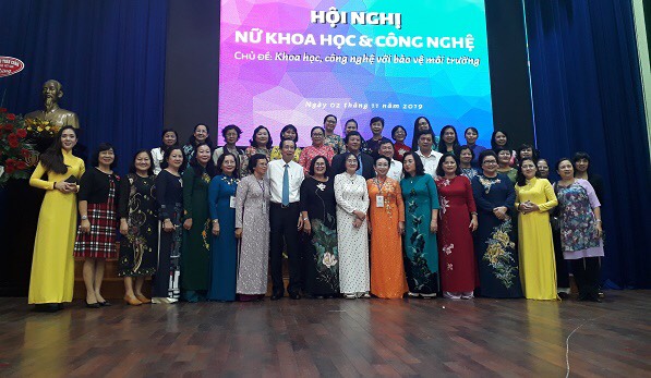   Các nữ trí thức sẽ tiếp tục phát huy truyền thống vẻ vang của người phụ nữ Việt Nam để đóng góp nhiều hơn nữa cho sự nghiệp đổi mới giáo dục, đào tạo, khoa học công nghệ như lời của Phó Thủ tướng Chính phủ Vũ Đức Đam chia sẻ tại Hội nghị vừa diễn ra trước đó ở Hà Nội.  