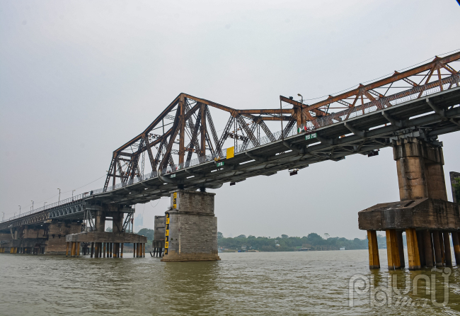 Cầu đã trải qua hơn trăm năm khai thác sử dụng, qua nhiều lần trùng tu, sửa chữa, tuy nhiên vẫn không tránh được tình trạng xuống cấp theo thời gian.