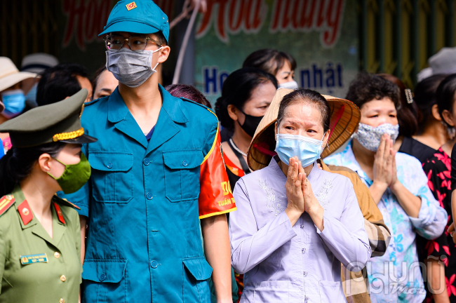 Nghẹn ngào tiễn đưa 3 chiến sĩ hy sinh khi chữa cháy quán karaoke ở Hà Nội