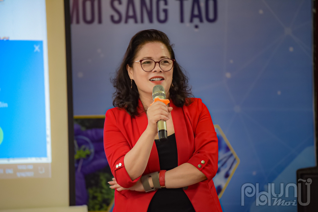 Bà Lê Thị Khánh Vân – Giám đốc Trung tâm Trung tâm Ứng dụng Khoa học công nghệ & Khởi nghiệp (COSTAS) phát biểu tại Hội nghị.