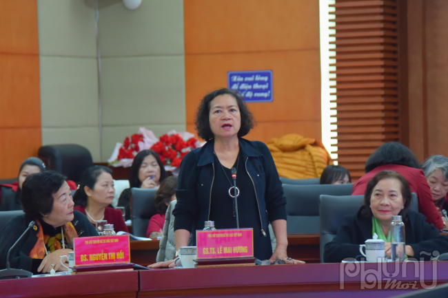 GS. TS. Lê Mai Hương, phát biểu thảo luận tại Hội nghị.