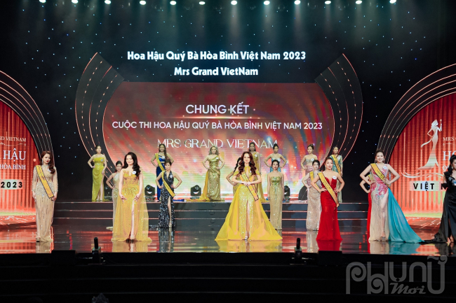 Top 5 gồm: Bùi Thị Sao Mai (038), Quách Thị Thân (098), Hoàng Hải Yến (188), Nguyễn Thị Minh Huệ (198) và Đoàn Thị Thu Hằng (015).