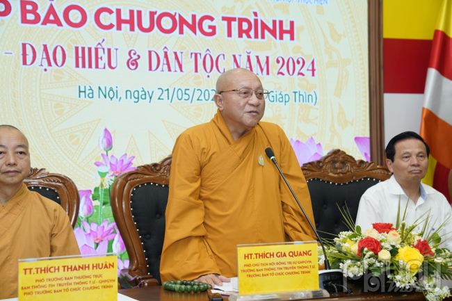 Hòa thượng Thích Gia Quang chia sẻ tại buổi họp báo