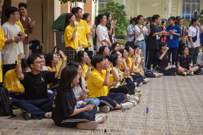 Hội thi đã thu hút đông đảo khán giả trong và ngoài trường đến tham dự, cổ vũ. Không khí thật sự rất náo nhiệt, khán giả say sưa, chăm chú theo dõi như muốn hòa mình vào từng điệu nhảy khiến cho ban giám khảo đã rất khó khăn để lựa chọn đội chiến thắng.