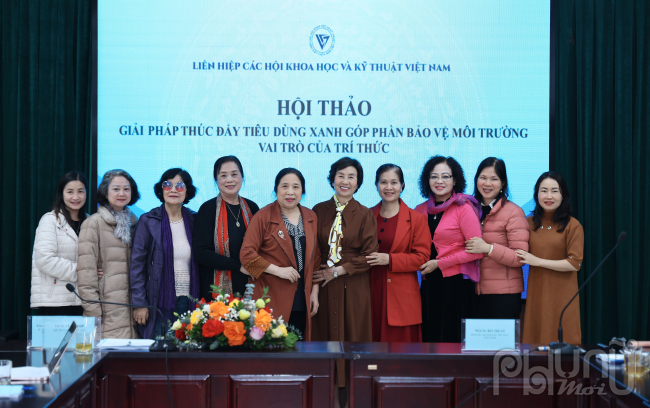  Hội thảo khoa học với chủ đề 