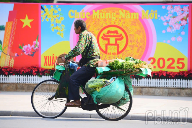 Hoạt động trang trí, tuyên truyền cổ động trực quan được thực hiện nhằm khích lệ, cổ vũ các thế hệ người Việt Nam tích cực học tập, phấn đấu, cống hiến sức lực, trí tuệ, góp phần xây dựng, phát triển Thủ đô và đất nước phồn vinh, hạnh phúc.