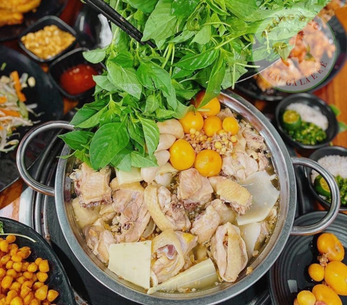 Lẩu gà: ITN
