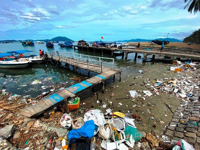 Rác thải đang là nỗi ám ảnh tại nhiều bến tàu, cảng biển Khánh Hòa. Ảnh minh họa: Nguồn BVH