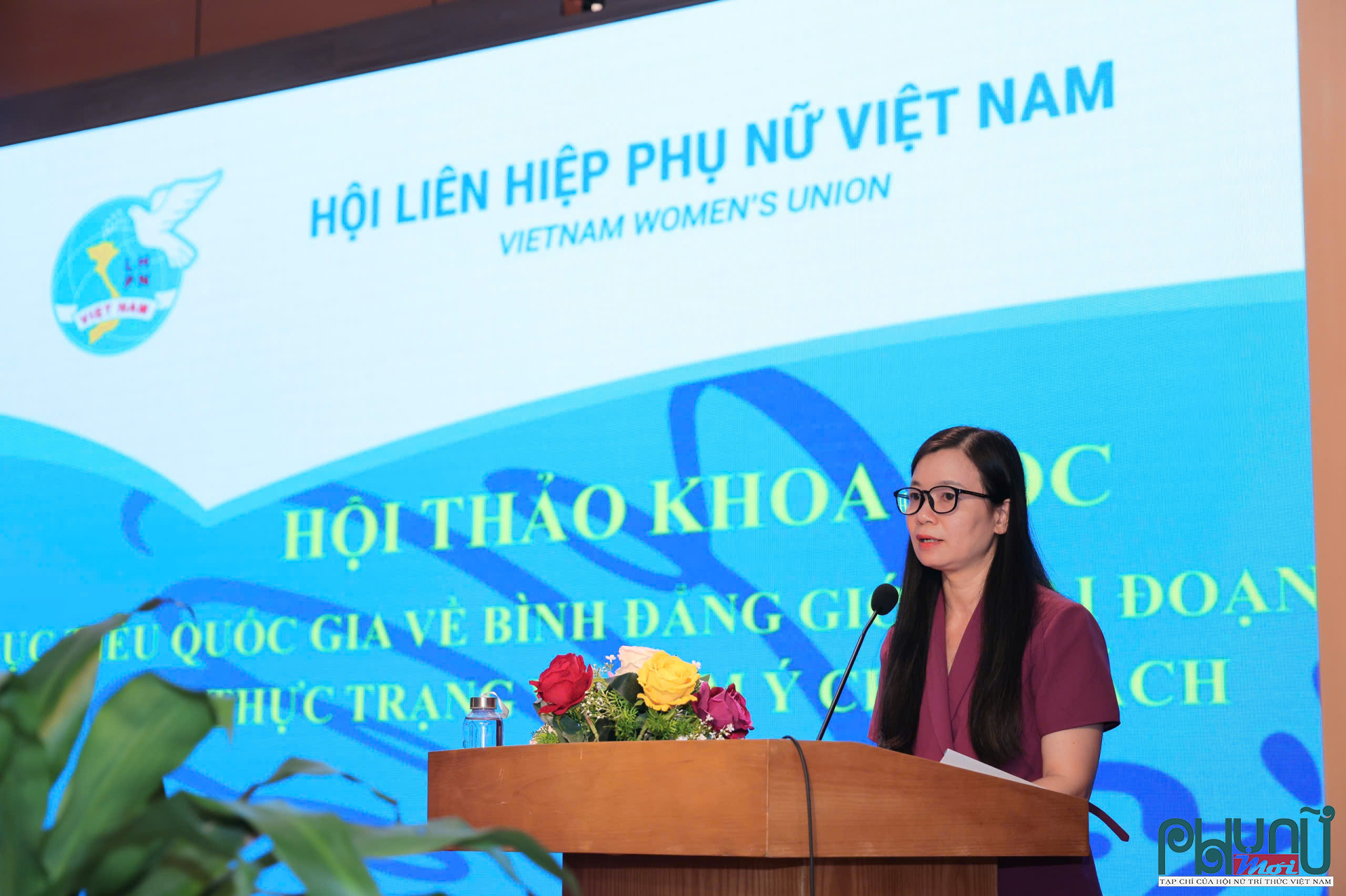 Phó Chủ tịch Trung ươngHội LHPN Việt Nam Nguyễn Thị Thu Hiền phát biểu tổng kết hội thảo