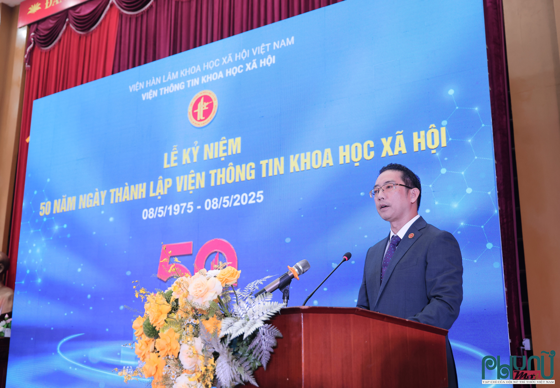 Phó Giáo sư, Tiến sĩ Vũ Hùng Cường, Viện trưởng Viện Thông tin Khoa học xã hội.