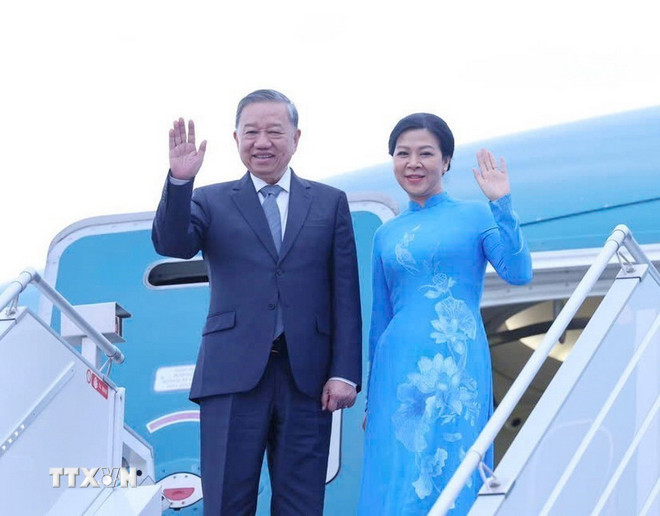 Tổng Bí thư Tô Lâm và Phu nhân rời thủ đô Minsk, lên đường về nước. (Ảnh: Thống Nhất/TTXVN)