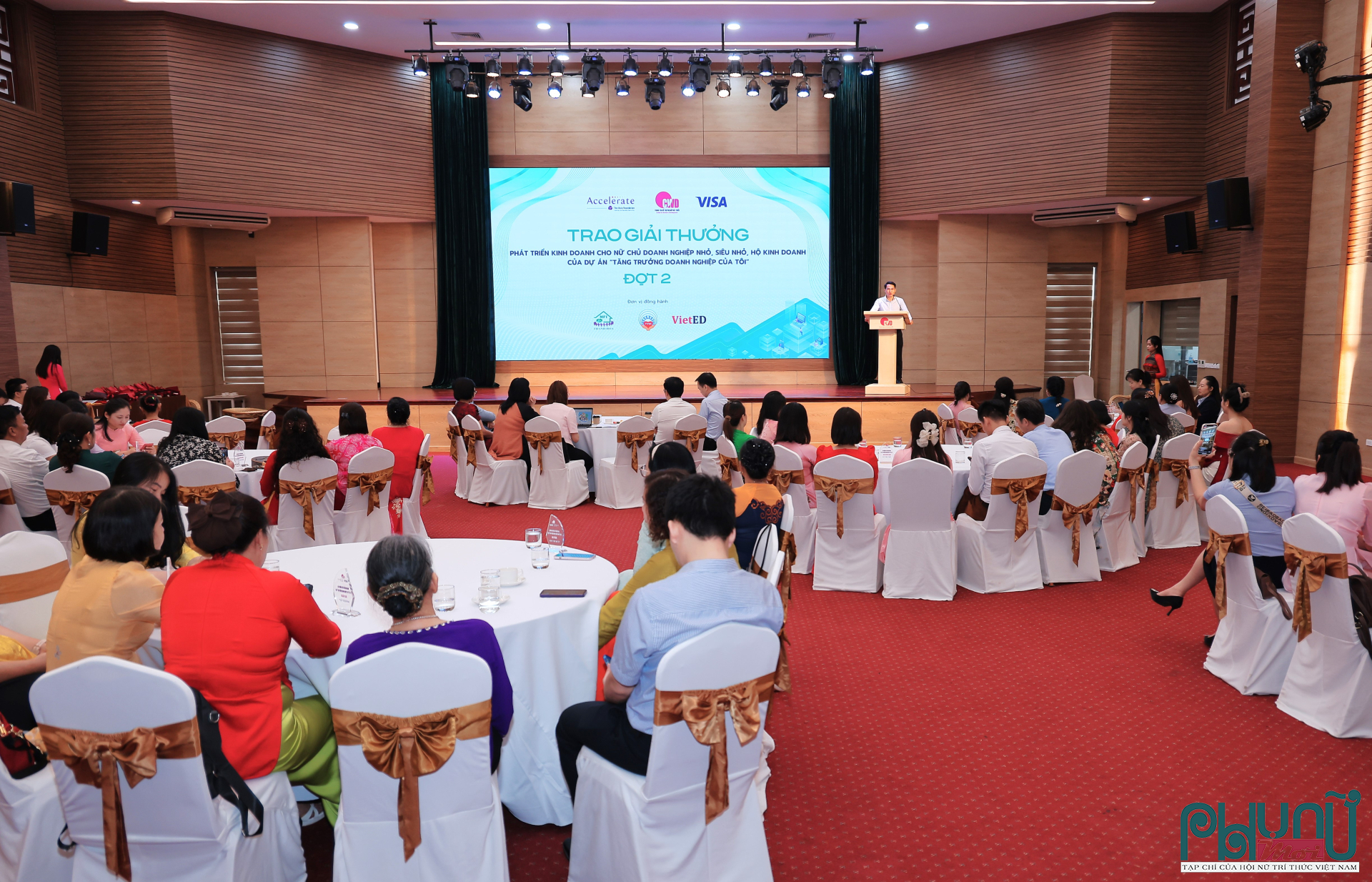 Toàn cảnh sự kiện chuỗi hoạt động kết nối, giới thiệu sản phẩm và Lễ trao Giải thưởng Phát triển Kinh doanh đợt 2.