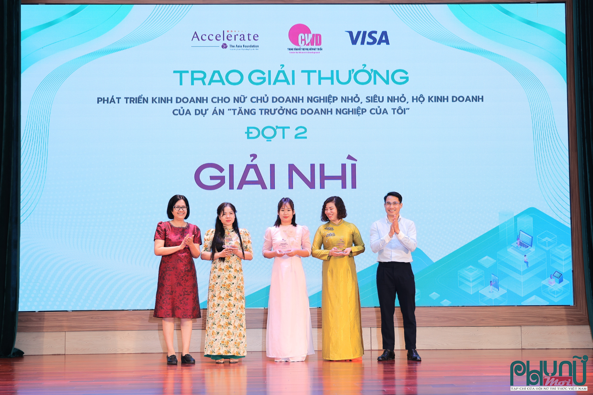 Lễ trao giải đã vinh danh 3 nữ chủ doanh nghiệp xuất sắc với Giải Nhì, trị giá 20 triệu đồng là chị Nguyễn Thị Vân (Sóc Sơn, Hà Nội) với sản phẩm tranh gạo nghệ thuật Vân Quân. Chị Cao Thị Đào (Nga Sơn, Thanh Hóa) với sản phẩm thủ công mỹ nghệ đan cói. Chị Lê Thị Hưng (TP. Thanh Hóa) với mô hình nuôi lươn ếch lấy thịt.