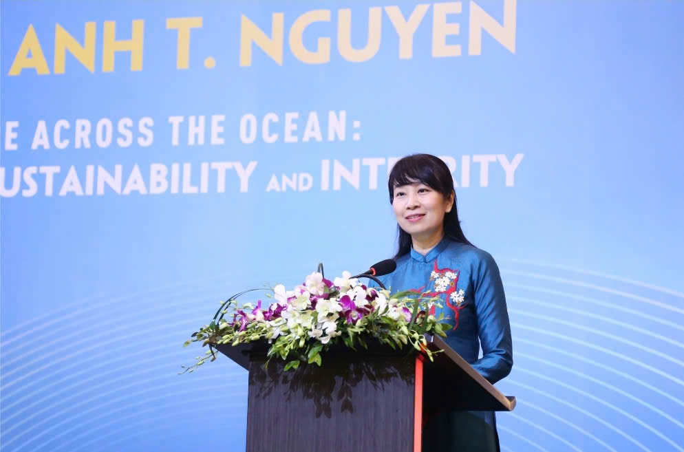 PGS.TS. Nguyễn Thị Lan Anh phát biểu tại buổi giới thiệu bà vào vị trí Thẩm phán Tòa án Luật biển quốc tế nhiệm kỳ 2026–2035. Ảnh: BNG