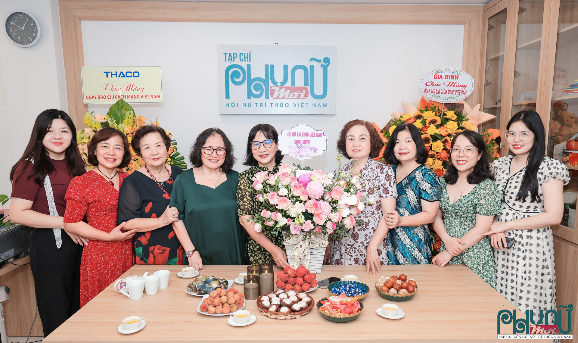 Lãnh đạo Hội Nữ trí thức Việt Nam chúc mừng Tạp chí Phụ nữ Mới nhân kỷ niệm 100 năm Ngày Báo chí cách mạng Việt Nam.