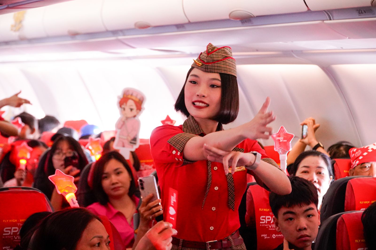 Vietjet đồng hành cùng người hâm mộ đến K-Star Spark 2025 tại Hà Nội