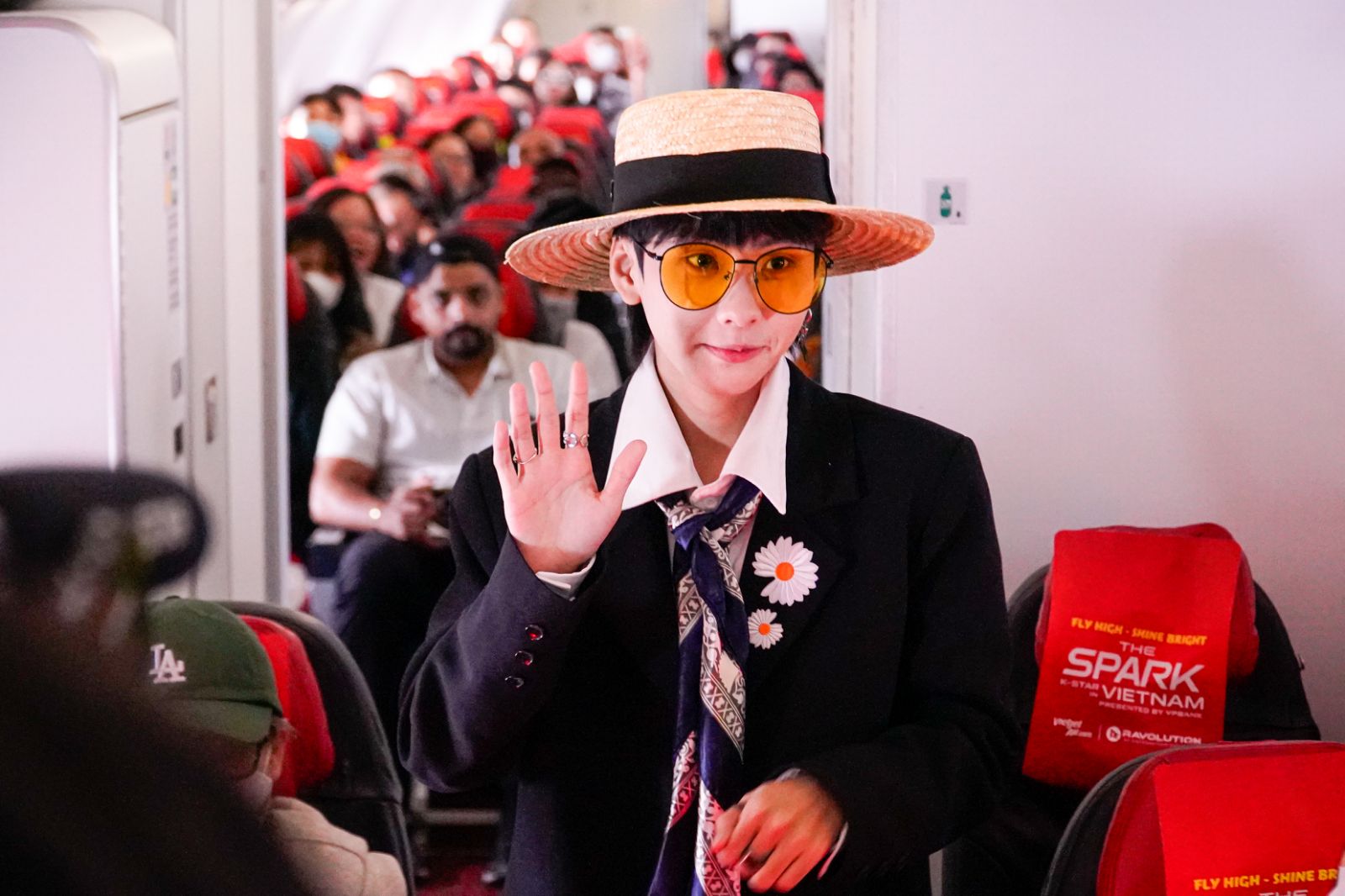 Vietjet đồng hành cùng người hâm mộ đến K-Star Spark 2025 tại Hà Nội
