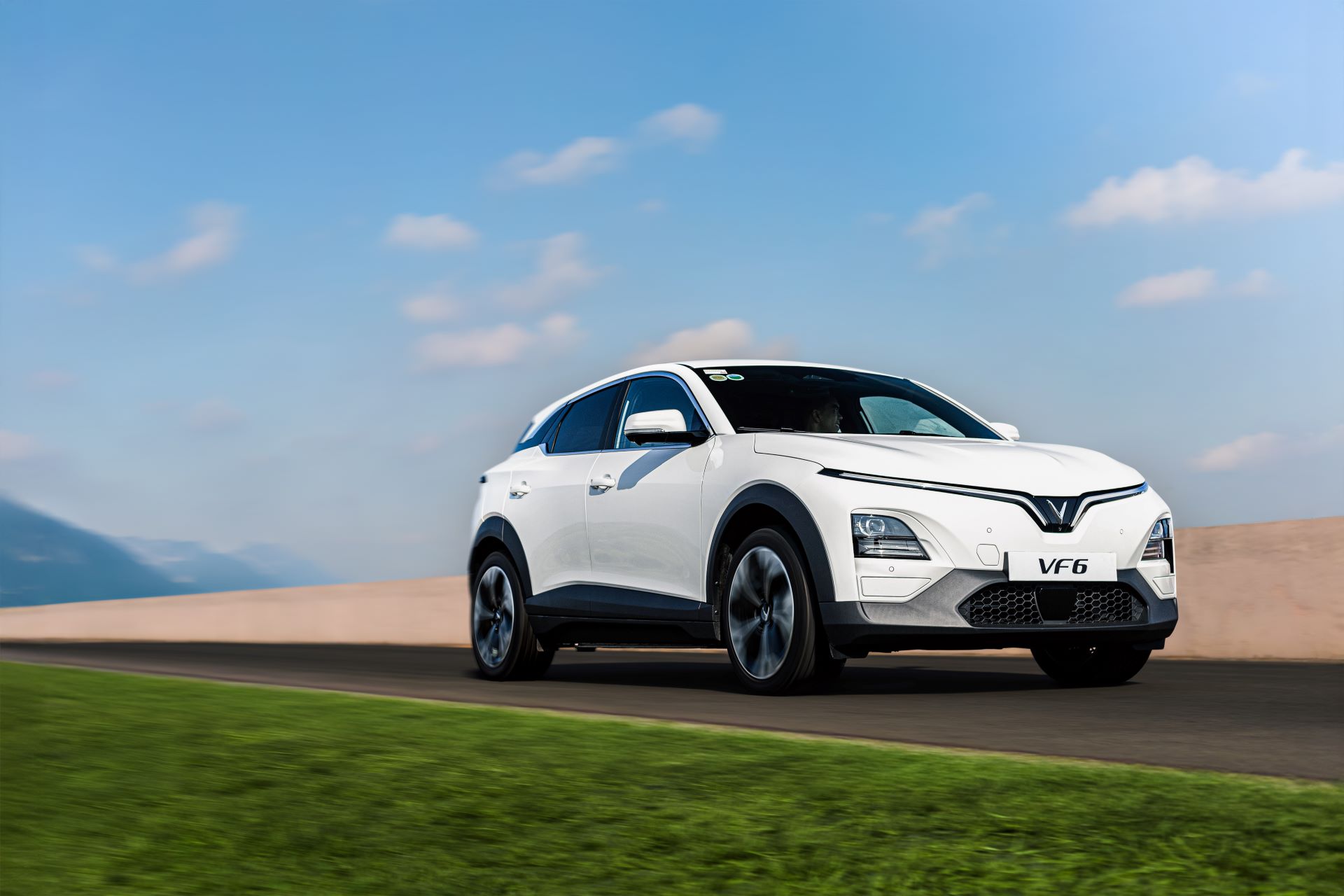 Tầm giá 600 triệu đồng lăn bánh nên mua xe gì?