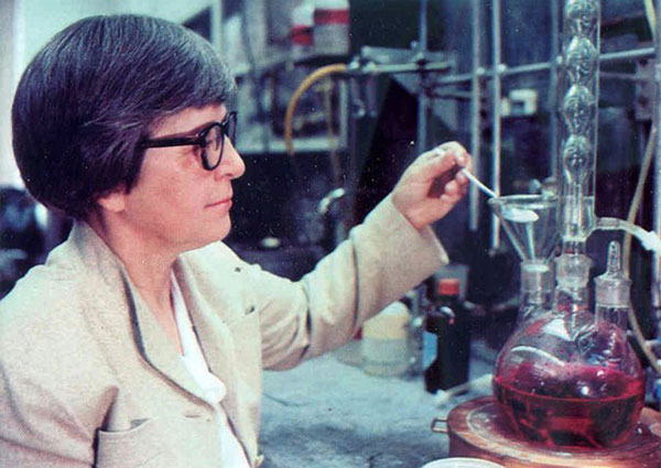 Nhà khoa học Stephanie Kwolek. Ảnh: ITN