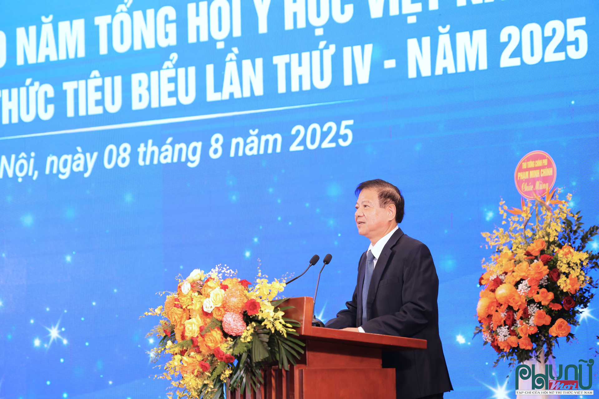 GS.TS Nguyễn Văn Kinh, Phó Chủ tịch Tổng hội Y học Việt Nam báo cáo kết quả triển khai nhiệm vụ
