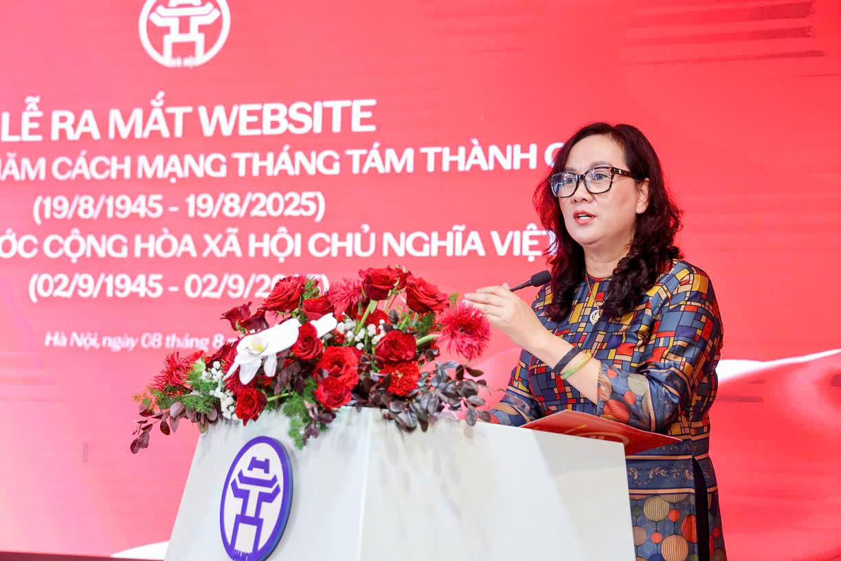 Phó Giám đốc Sở Văn hóa và Thể thao Hà Nội Nguyễn Thị Mai Hương phát biểu tại lễ ra mắt. Ảnh: VGP