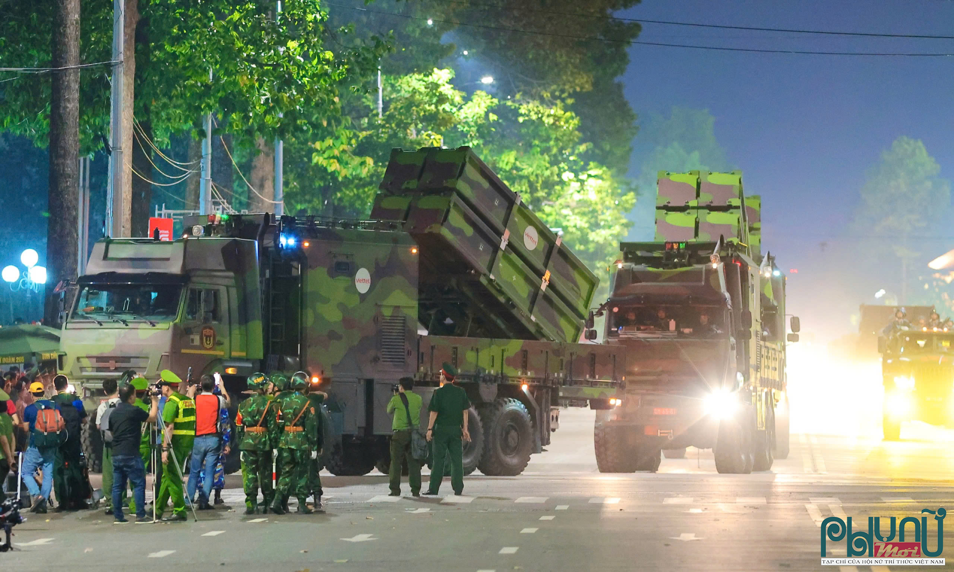 Hơn 16.300 quân nhân và hàng trăm khí tài tham gia tổng hợp luyện diễu binh lần hai