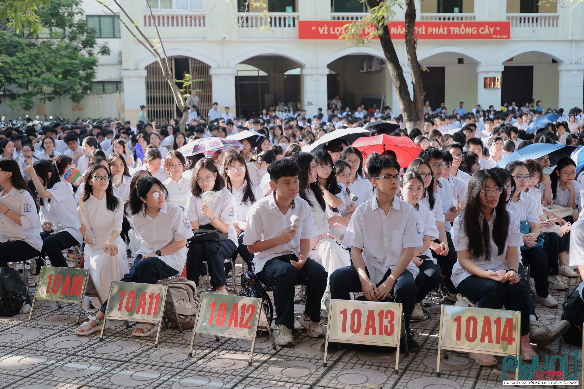 Học sinh Hà Nội rộn ràng trong lễ khai giảng năm học 2025 - 2026